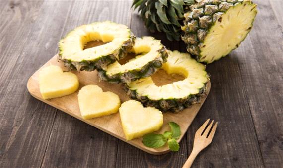 ساده ترین برش میوه آناناس