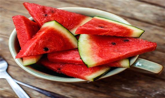 کمبود آب بدن‌تان را با این میوه رفع کنید