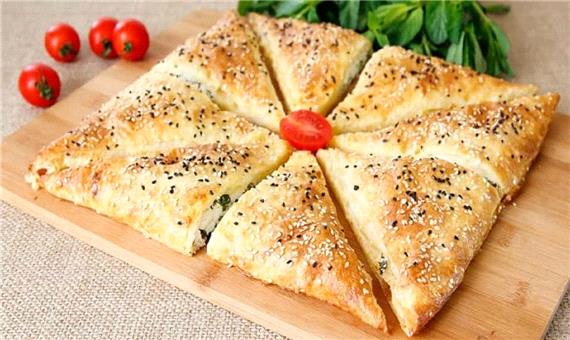 بورک سبزیجات یک غذای فوری و خوشمزه ترکیه‌ ای