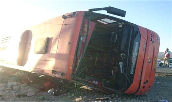 واژگونی اتوبوس یک کشته و 22 مصدوم برجای گذاشت