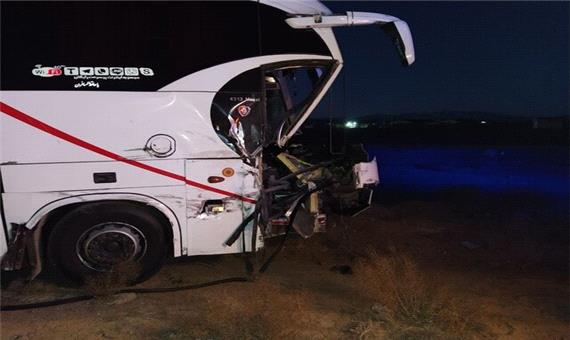 یک کُشته در پی حادثه برخورد تریلی با اتوبوس