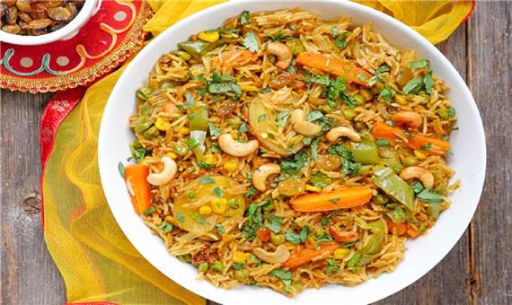 پلو بریانی هندی غذای لذیذ و خوشمزه بدون گوشت