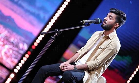 اجرای موسیقی زیبا توسط محمد اقتدار نژاد در استودیوی عصر جدید
