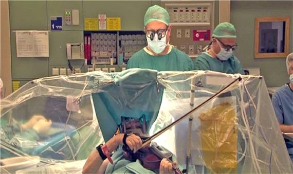 عجیبت ترین اتفاقات در اتاق عمل؛ از نواختن ویولن تا آواز خواندن حین جراحی گلو