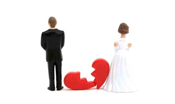 علت شکاف بین خانواده ها و رشد طلاق چیست