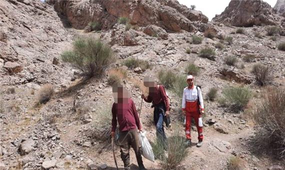 ماجرای نجات 2 نفر در دل کوه توسط امدادگران