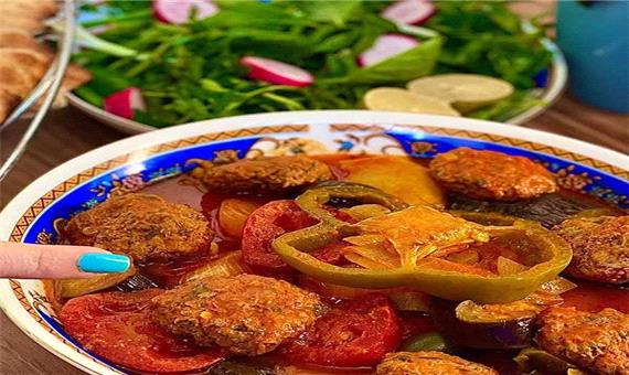 طرز تهیه یتیمچه تبریزی خوشمزه با سیب زمینی و گوشت