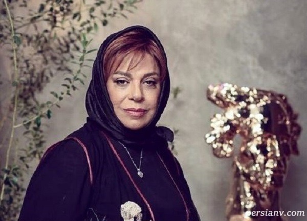 گریه های گوهر خیر اندیش به خاطر درگذشت پرویز پورحسینی