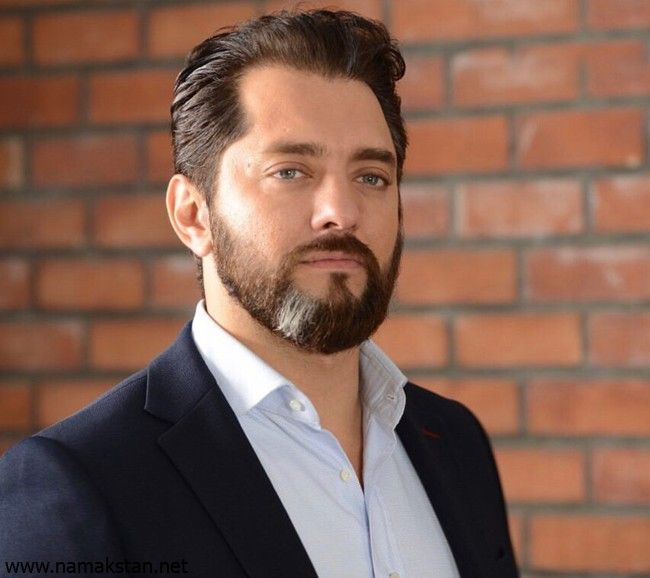 چهره ها/ قدم زدن بهرام رادان روی زاینده رود بی آب