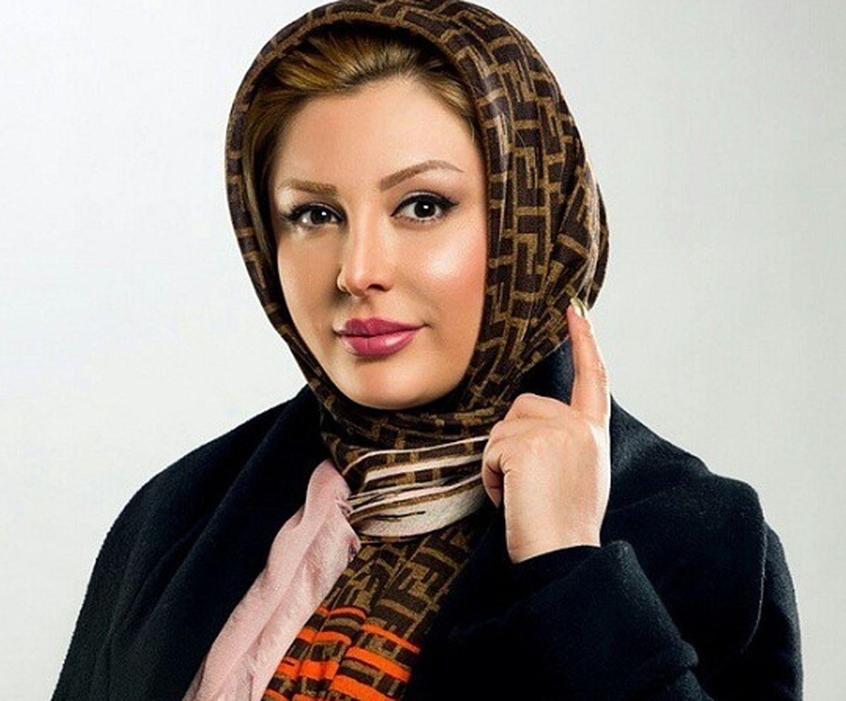 واکنش تند نیوشا ضیغمی به جنجال مبتذل آفرین «ساسی مانکن»
