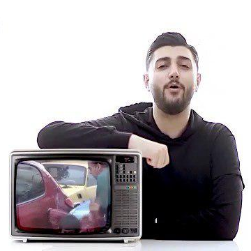 تیتراژ خاطره‌انگیز سریال خانه به دوش در برنامه ۱۴اینچ
