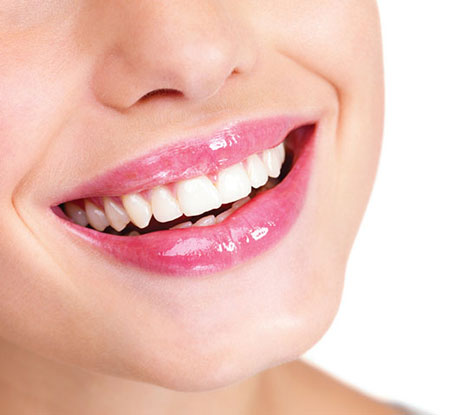 چگونه با آرایش لبخند جذاب داشته باشیم؟