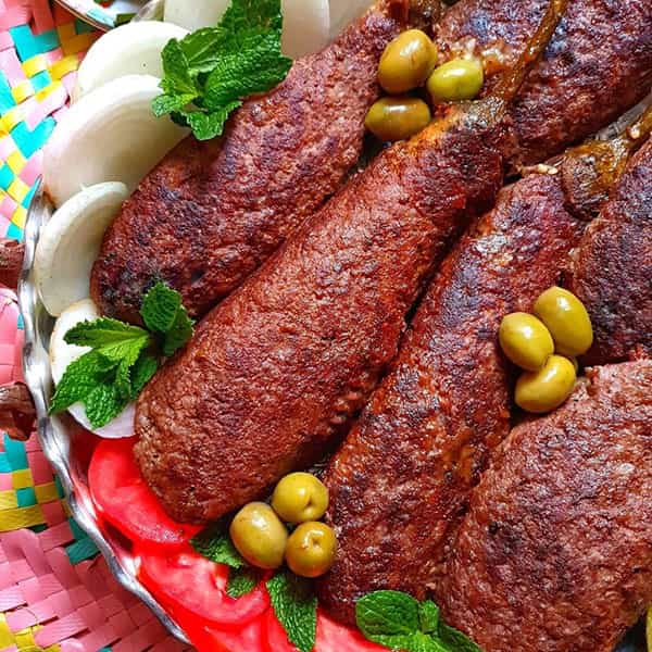 طرز تهیه رولت گوشت و بادمجان به روش مجلسی