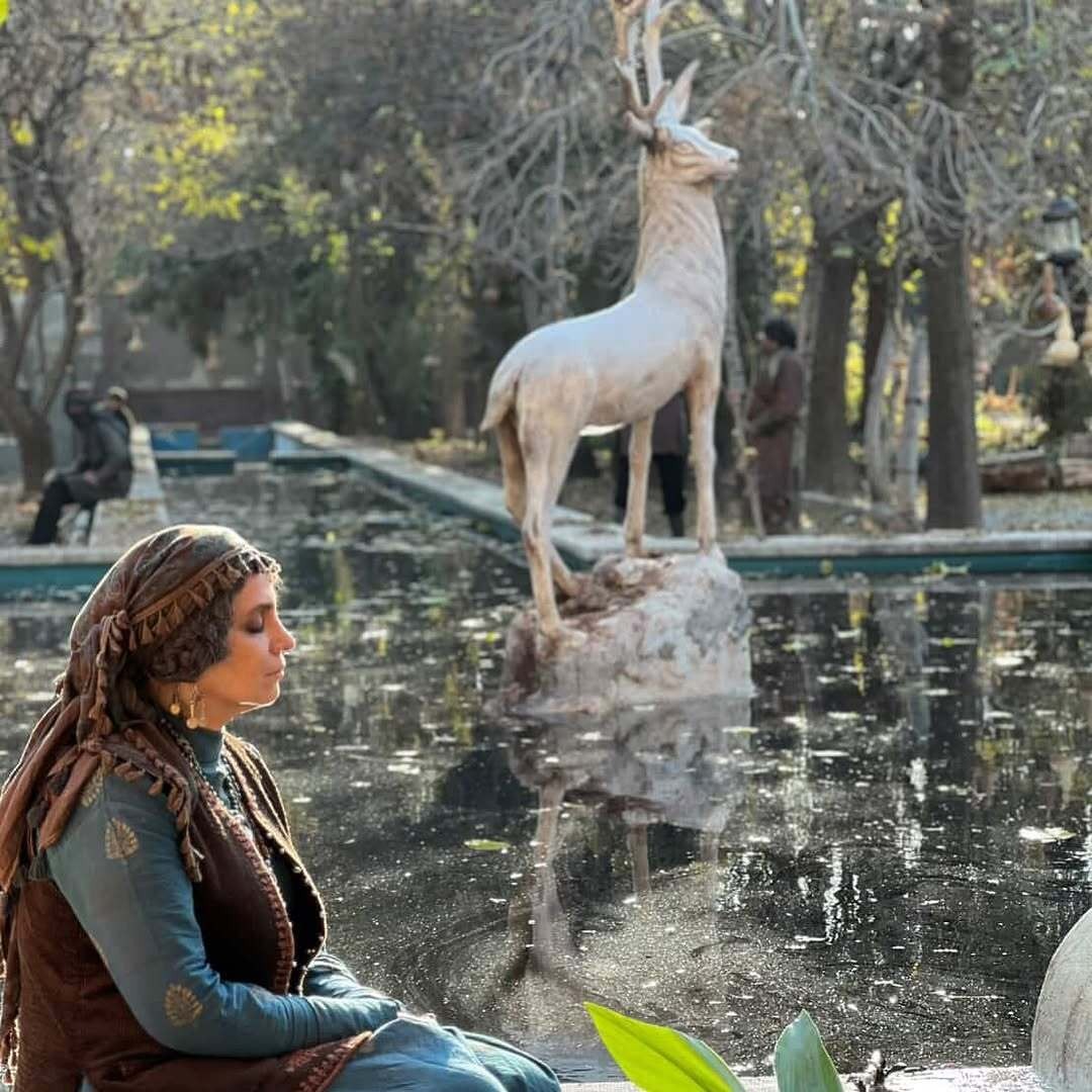 آریا بانو