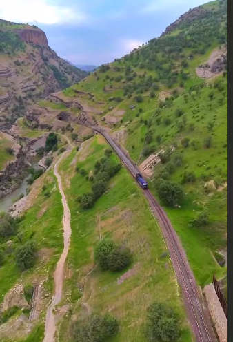 مسیر زیبای ریل قطار لرستان
