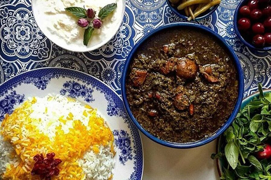 قرمه‌سبزی از سال پیش تا امسال پَر درآورده است