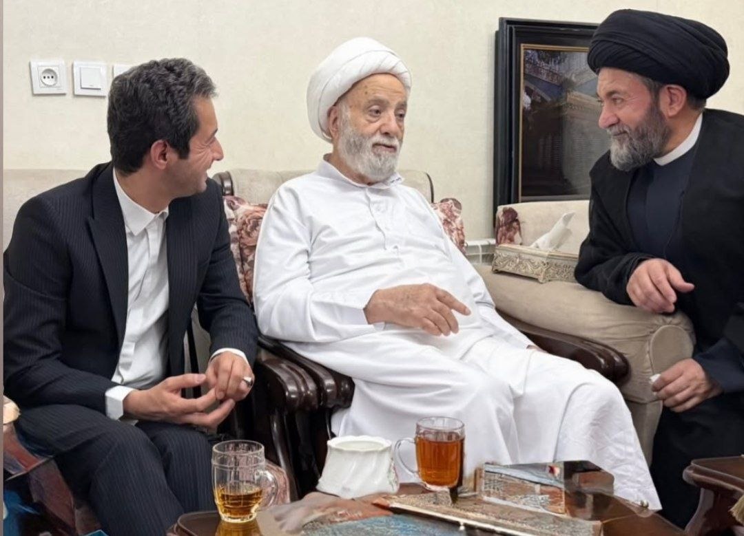 آریا بانو