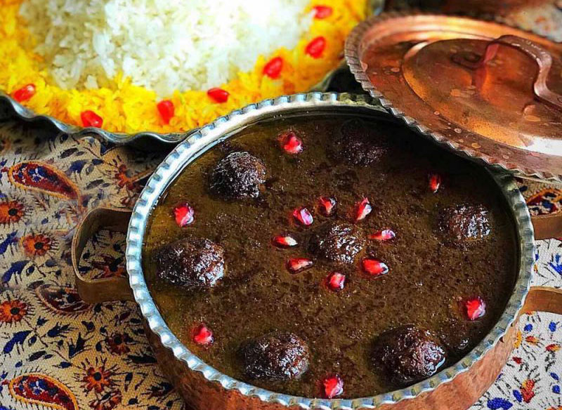 طرز تهیه خورش فسنجان خوشمزه و مجلسی