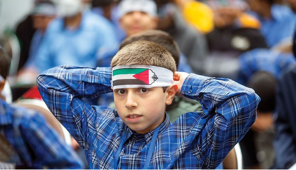 زنگ ملی مبارزه با استکبار در مدارس کشور طنین‌انداز شد