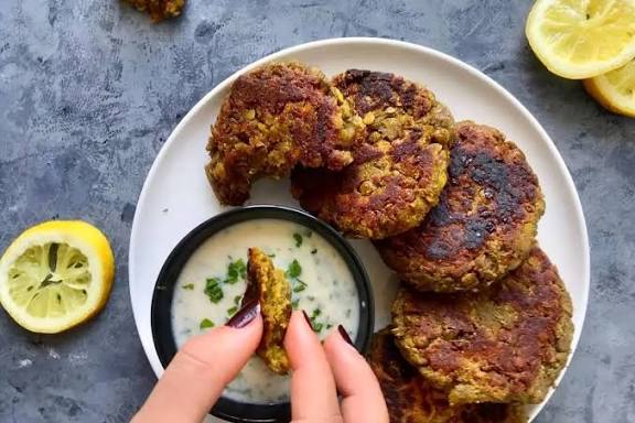 کتلت عدس ساده‌ و مقوی‌