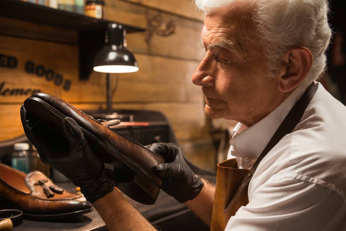 با کفش های کهنه چیکار کرد !