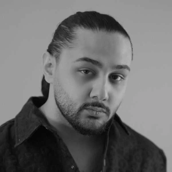 شنونده آهنگ «آبی» با صدای نوان باشید