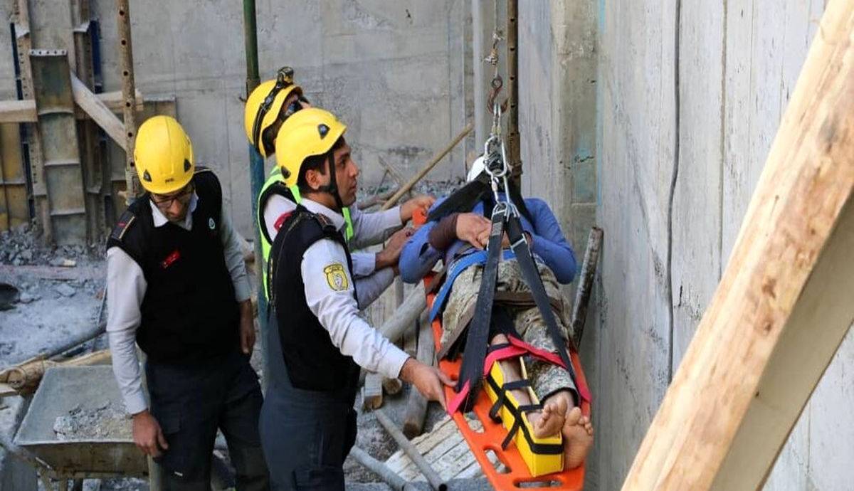 آتش‌سوزی در ساختمان در حال ساخت؛ یک کارگر جان باخت