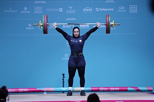 دختر وزنه بردار ایران در دوضرب و مجموع نشان برنز گرفت