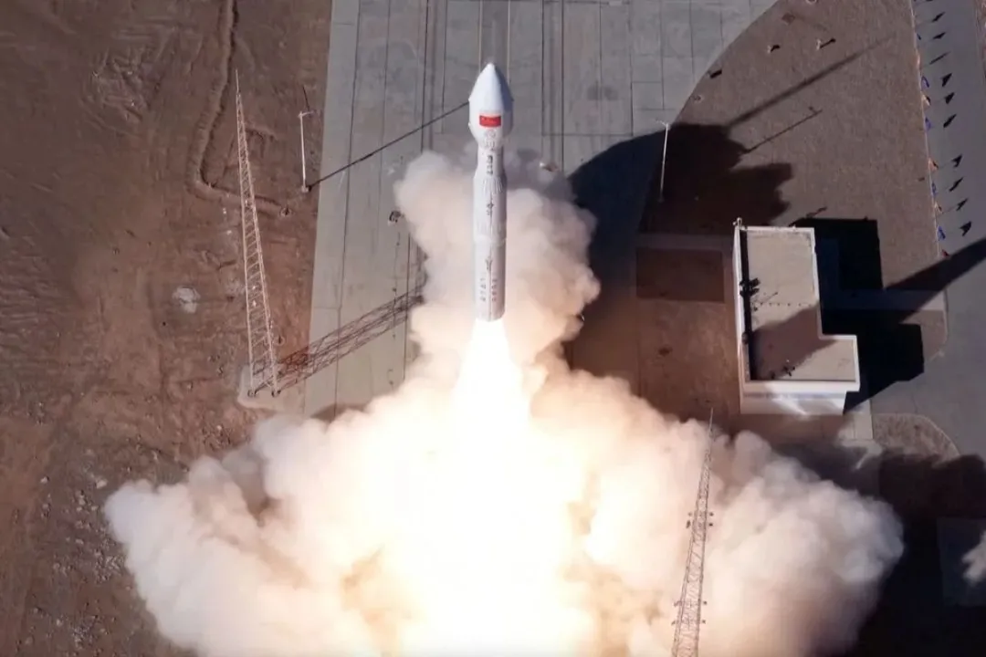 اژدهای فضایی رکورد شکست: چین از مرز ۷۰ پرتاب مداری در سال ۲۰۲۵ گذشت