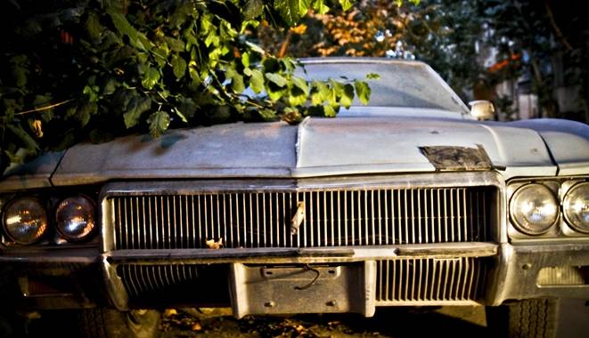 انتقال ۹۲۸ خودرو رها شده در پایتخت به پارکینگ