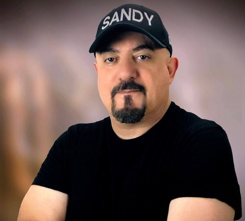 سندی: هنوز هم معتقدم که صدای محسن چاوشی دستگاهی است!