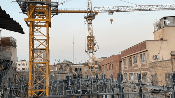 بساط ساخت‌ و ساز از حریم کاخ گلستان جمع می‌شود