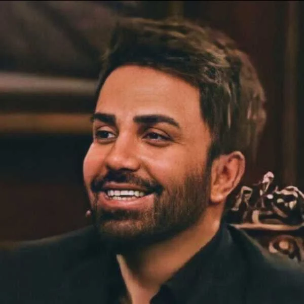 خاطره جالب علی لهراسبی از خواندن تیتراژ سریال‌ «دلنوازان» و «فاصله‌ها»