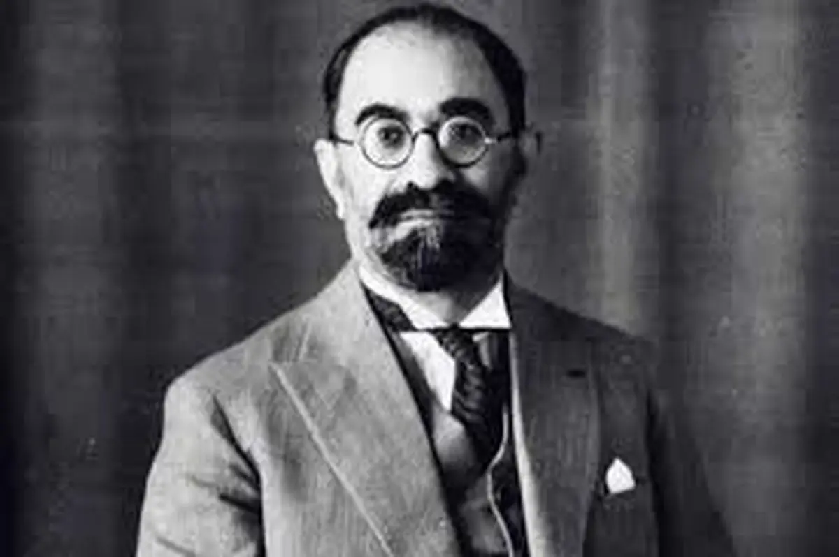 سفر در زمان؛ تصویر محمدعلی فروغی و محمدرضا پهلوی سال ۱۳۲۰