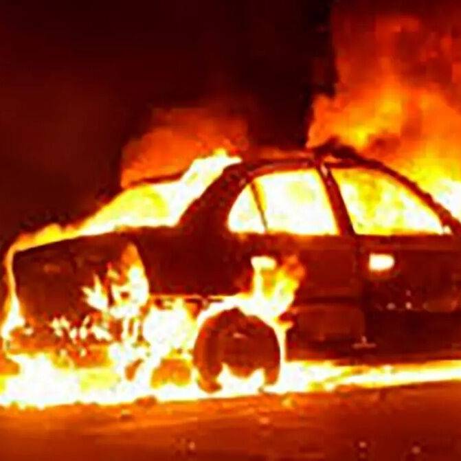 آتش‌سوزی مرگبار پراید در جاده اصفهان