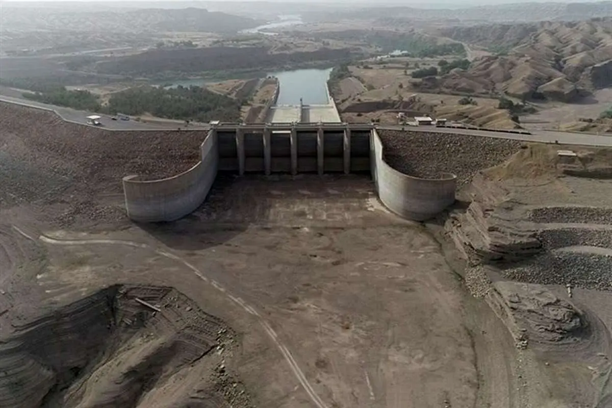 گزارشی از وضعیت آبگیری سد کرخه؛ سطح آب به یک پنجم رسید!