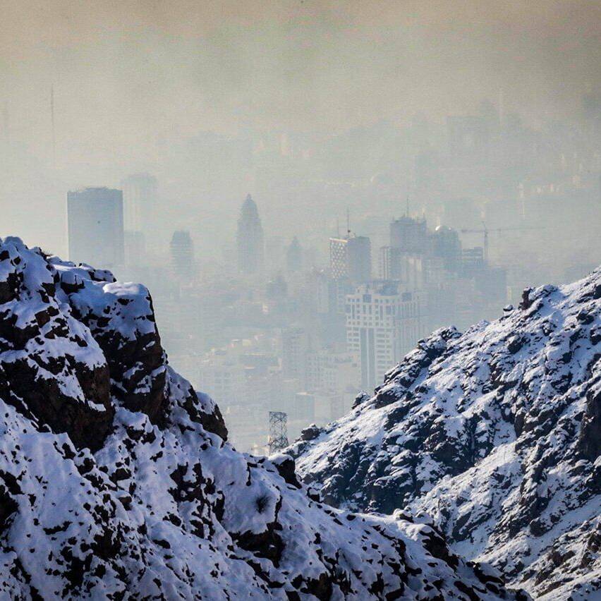 ارتفاعات تهران همچنان بارانی و برفی است؛ بازگشت آلودگی از دوشنبه