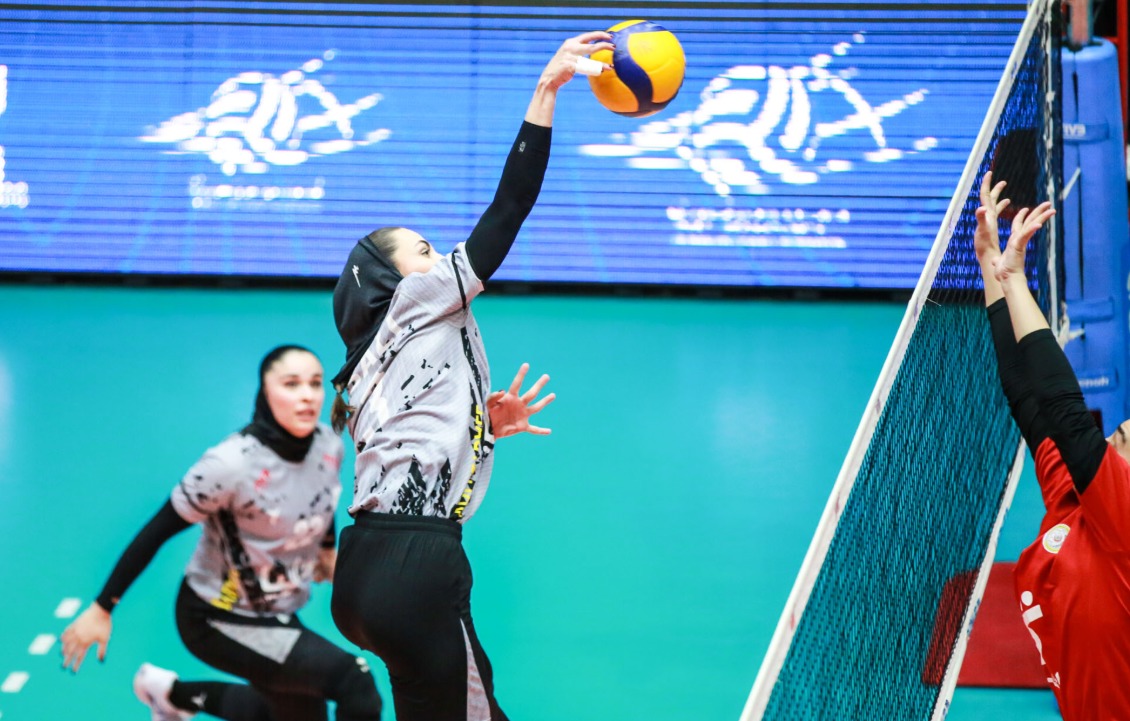 برتری صدرنشینان در هفته چهارم لیگ برتر والیبال بانوان