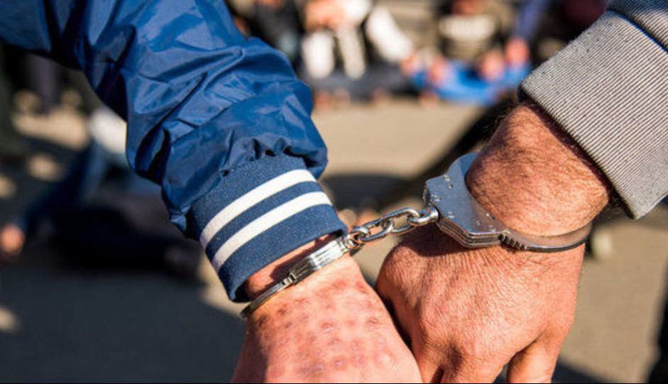 کلاهبرداری ۵۰ میلیاردی در یک مغازه لوازم تحریر فروشی