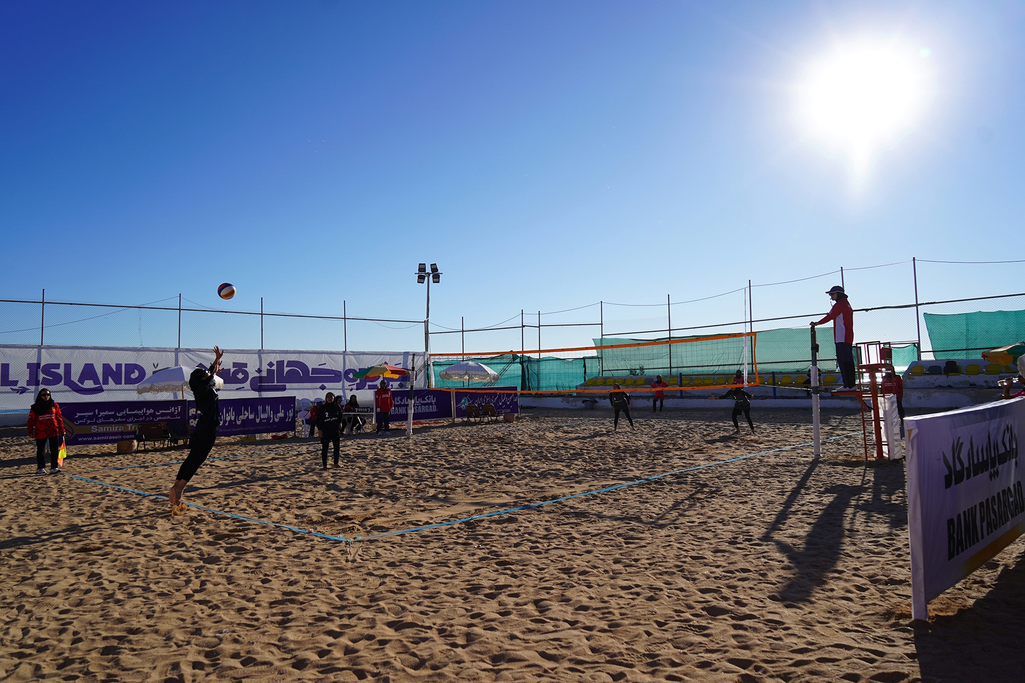 منطقه آزاد قشم، قهرمان تور ملی والیبال ساحلی بانوان