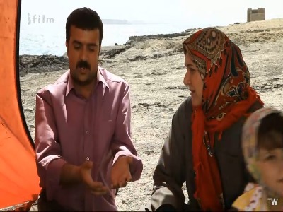 ماشینشون رفته زیر آب دریا!