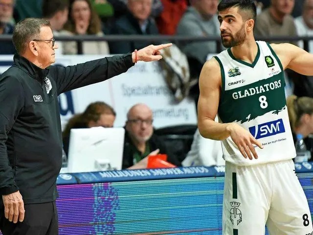 باخت گلادیاتورز در بوندسلیگا/ تیم بهنام یخچالی به رده سوم رفت