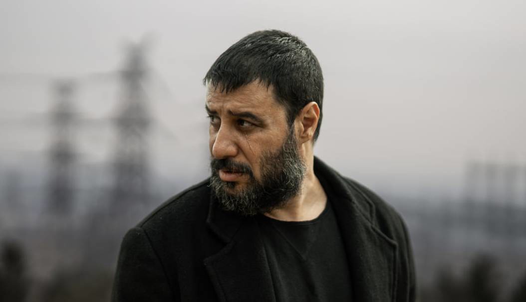 دستمزد جواد عزتی در سریال «وحشی» به گفته مدیرعامل فیلم نت