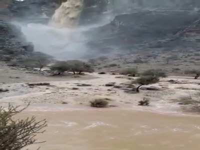 تصاویری از جاری شدن آبشار فصلی کوهبزان