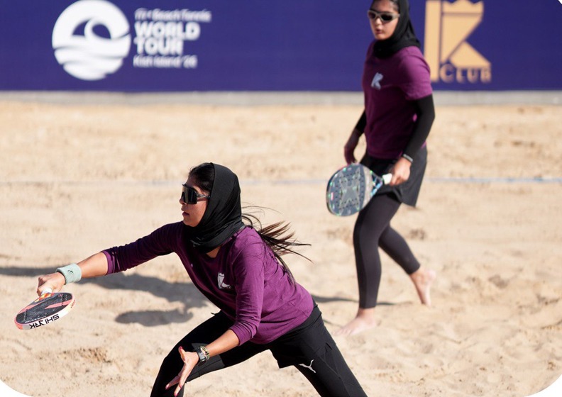 قهرمانی حیدری و فرحبدنیا در رقابت‌های بین‌المللی تنیس ساحلی