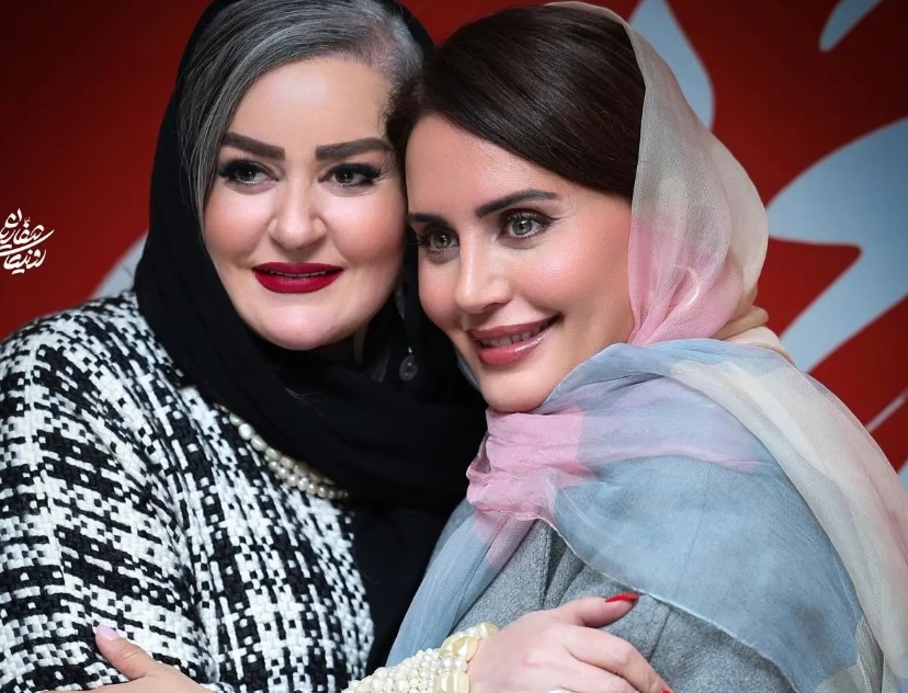 الناز شاکردوست و نعیمه نظام دوست در اکران فیلم کج پیله