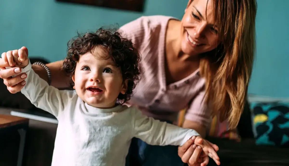 چگونه دوستِ صمیمی فرزندمان باقی بمانیم؟/ ۷ نکته کلیدی