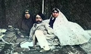 سفر در زمان؛ عکس یادگاری ناصرالدین شاه و درباریان در جاده چالوس