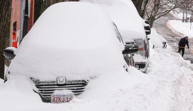 برف و کولاک در آمریکا ۳۰ قربانی گرفت