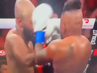 مشتی که کلاه گیس یک بوکسور را به هوا فرستاد!